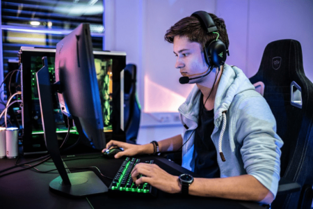 How Students Can Protect Themselves When Gaming Online
