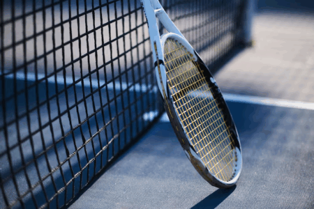 Choose the Perfect Tennis Racket for Your Playing Style