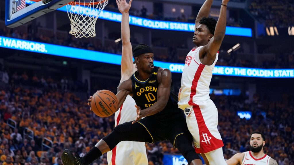 Meanwhile, the forest wolves defeated the warriors two weeks later. 